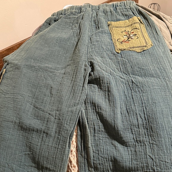 POL Green Embroidered Wide Leg Pants - Picture 9 of 12